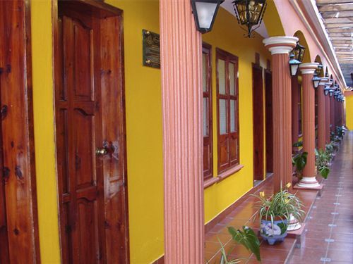 Hotel Arcos Del Carmen San Cristóbal de Las Casas Dış mekan fotoğraf