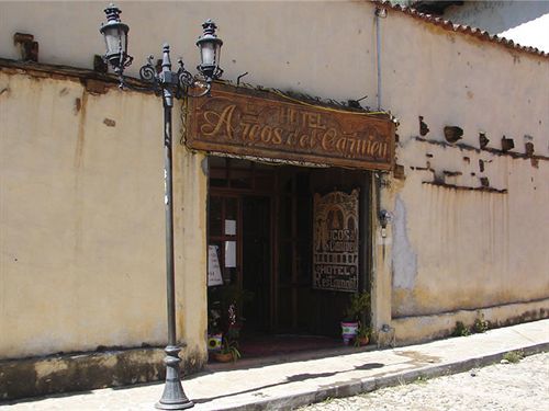 Hotel Arcos Del Carmen San Cristóbal de Las Casas Dış mekan fotoğraf