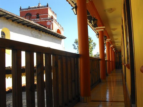 Hotel Arcos Del Carmen San Cristóbal de Las Casas Dış mekan fotoğraf